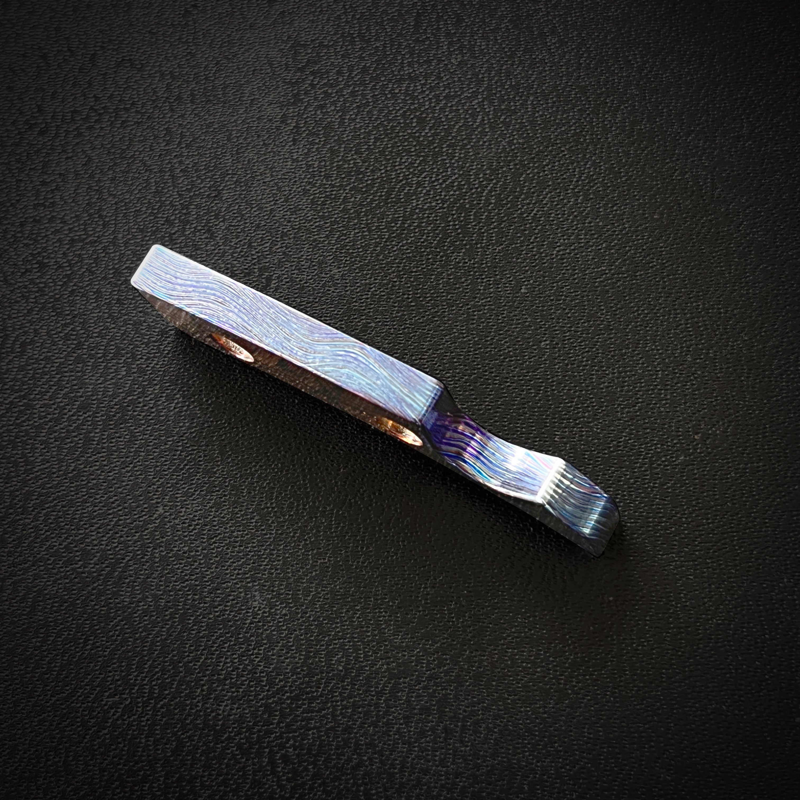 Zircuti Backspacer - Buzz